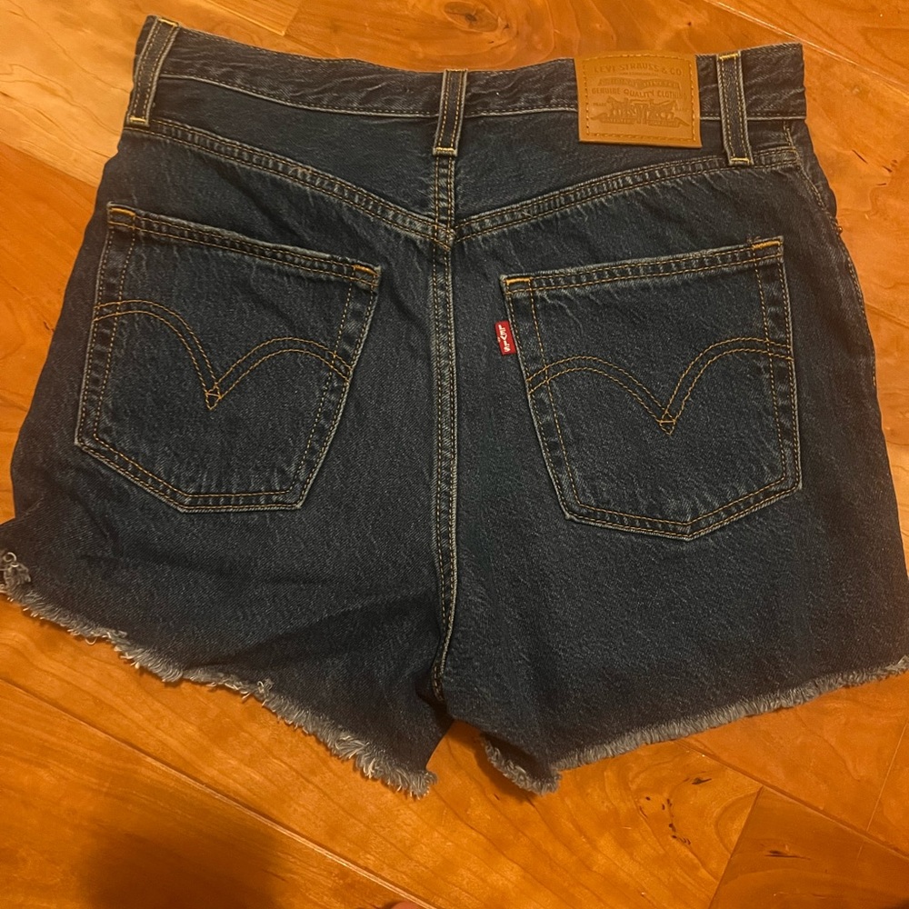 Levi’s ribcage shorts